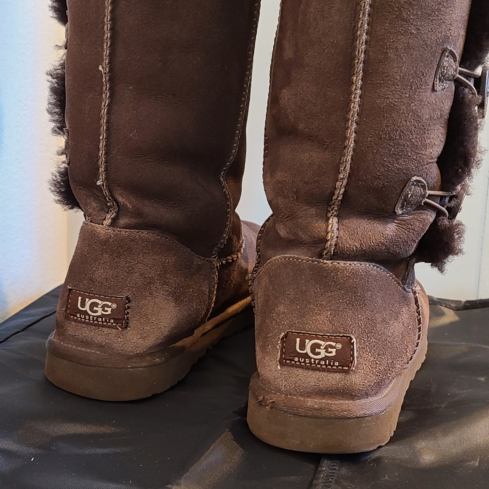 Brown Bailey Button Size 9 Ugg Boots - image 1